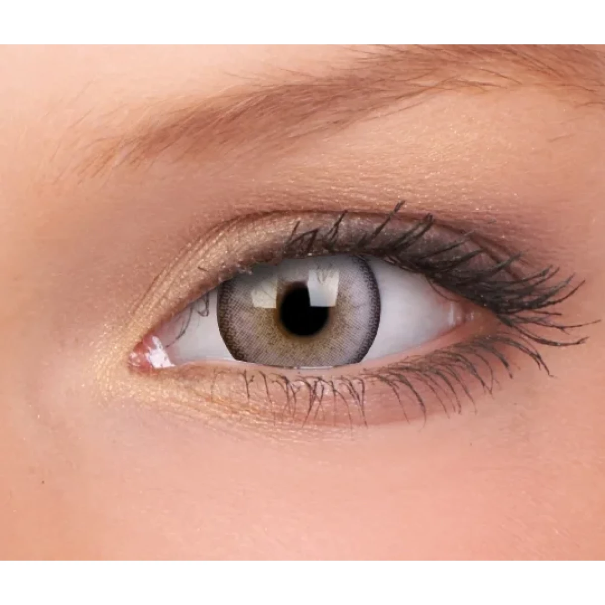 عدسات ColourVue Lumina Glowing Grey رمادية – عدستان للاستخدام لمدة 3 أشهر