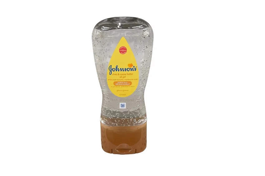 زيت جسم جل بزيت الشيا وزبدة الكاكاو من جونسون Johnson’s – 192 مل