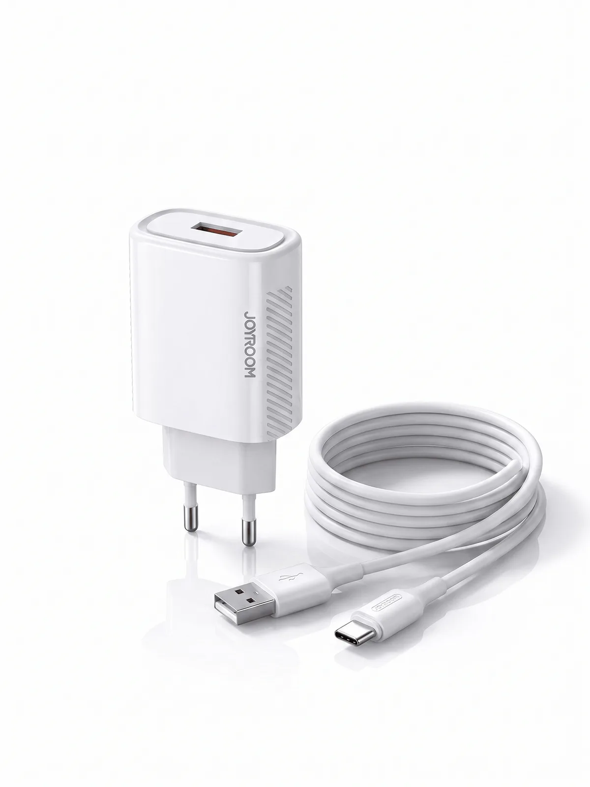 شاحن جوي روم JR-M120-C بقدرة 18W USB-A إلى USB-C مع كيبل أبيض